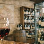 découvrez le musée du vin à paris, un lieu unique pour explorer l'histoire, les traditions et les secrets de la viticulture française à travers des expositions captivantes.